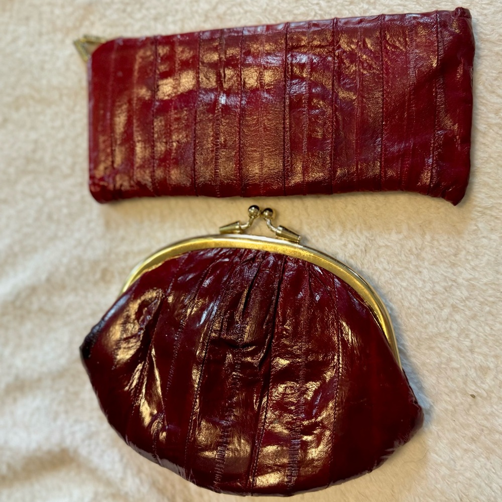 SOLD VINTAGE Genuine Eel Skin Double Kiss Lock Coin Purse Red Gold-Toned Frame